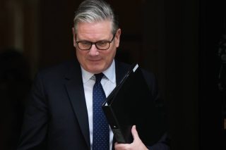 Βρετανία: «Δεν παραιτούμαι», λέει ο Στάρμερ - Νέες πιέσεις από Εργατικούς να αποχωρήσει